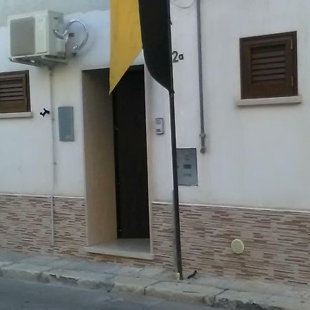 Elisea House Apartment Ориа Екстериор снимка